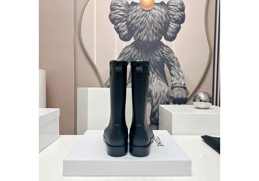 신발 모델 착용 이미지-S1L4